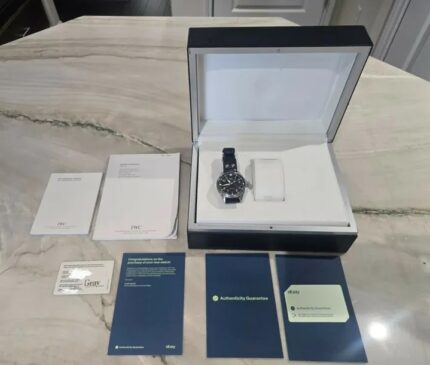 Montre d'aviateur IWC noire pour homme - IW500401
