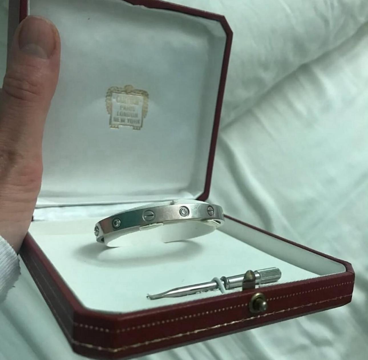 f805bb31-f5f1-410f-9994-e866c7bbda56