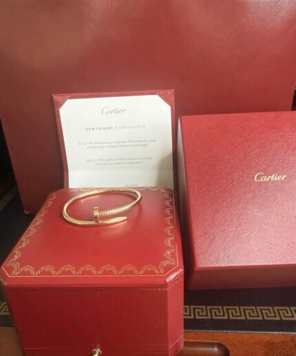 BRACELET À ONGLES CLASSIQUE CARTIER AUTHENTIQUE JUSTE UN CLOU 18K taille 17 boîte et certificat.